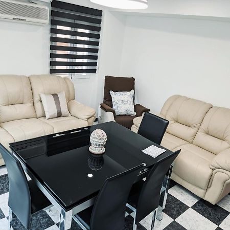 Vivienda Turistica Salazar Apartment Granada Exterior photo